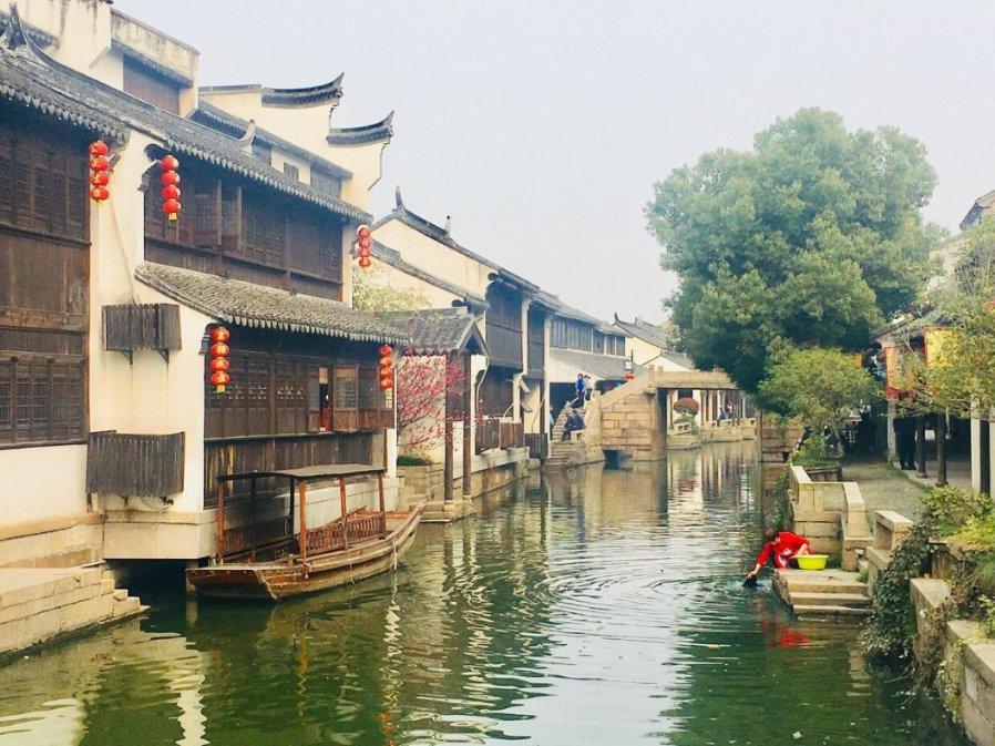 解答万物,尽在大妈入住五星酒店,谁料什么房满她要啥房,原来只是为了打个电话蜗牛问答平台
